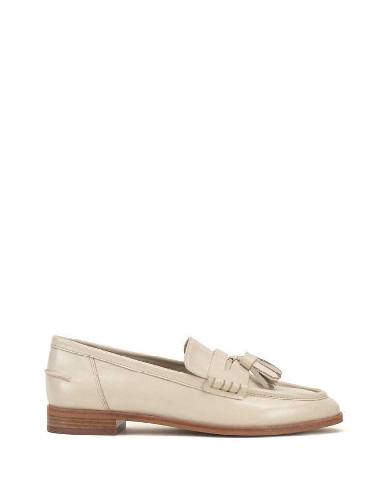 Vince Camuto | Chiamry Loafer Swan | Item ID-OWVQ0933